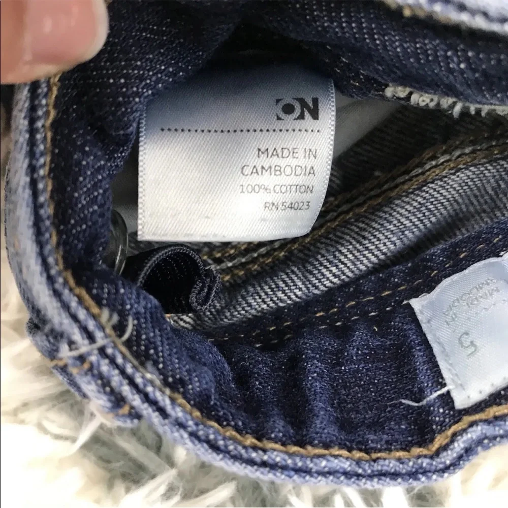 Old Navy Children's Girls Bermuda Jean Shorts Size 5 Blue